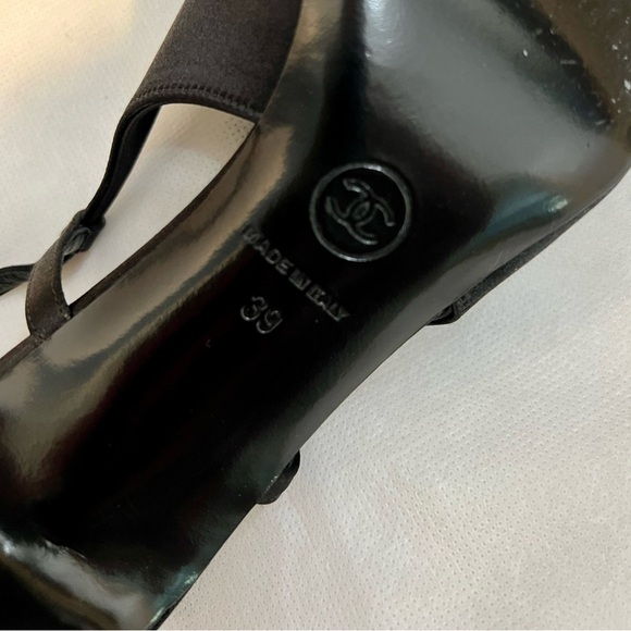 Chanel Interlocking CC Logo Satin Slingback Pumps - Picture 4 of 11